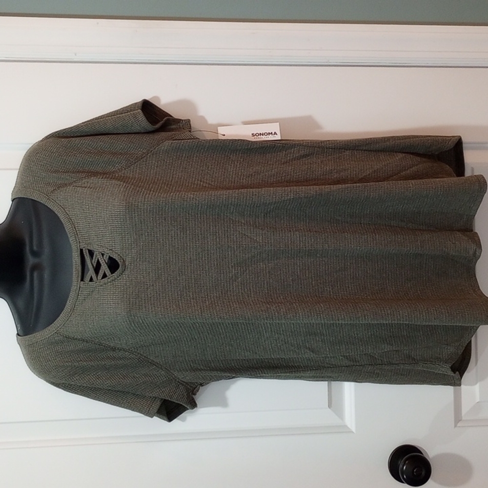 Women's casual top